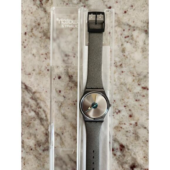 VINTAGE 1988 Swatch GX109 "Glowing Arrow" 34mm Swiss Made Watch NOS - Picture 2 of 9